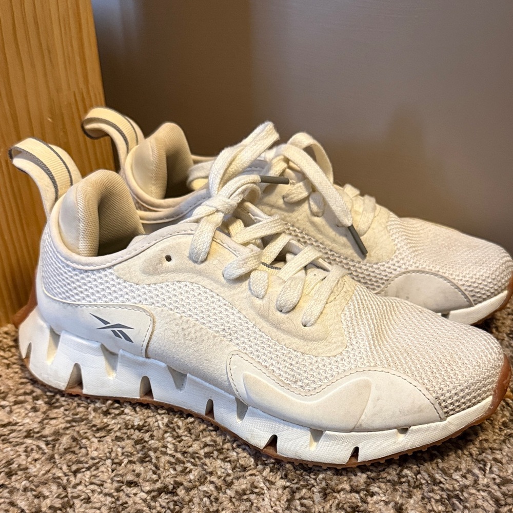 Reebok Cream Sneakers